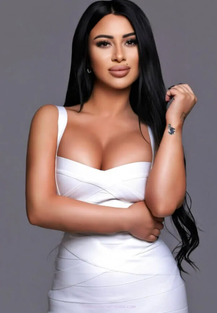Escorts London, England Yasmin