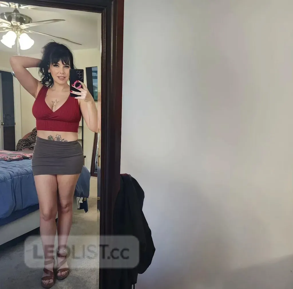 Escorts Yellowknife, Northwest Territories Jenny