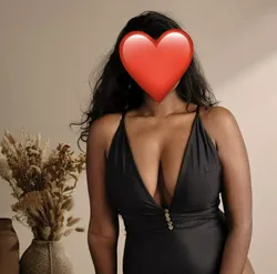 Escorts Owen Sound, Ontario Deepika