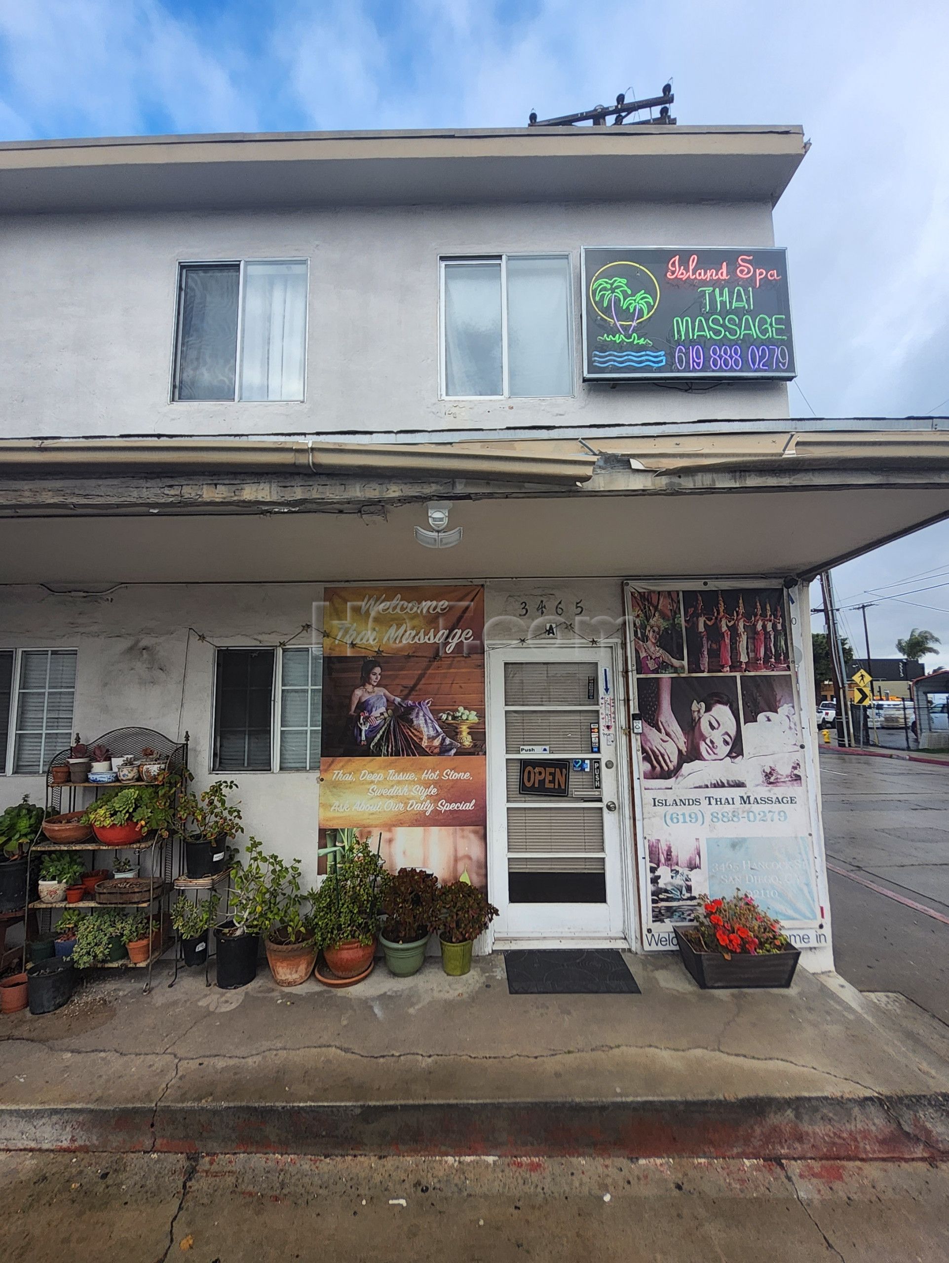 San Diego, California Island's Thai Massage & Spa