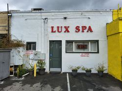 Pasadena, California Lux Spa & Massage