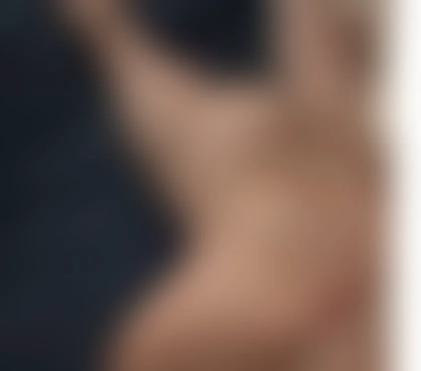 Escorts Epsom, England Salvadoran Filipino Vers bot, submissive and passionate