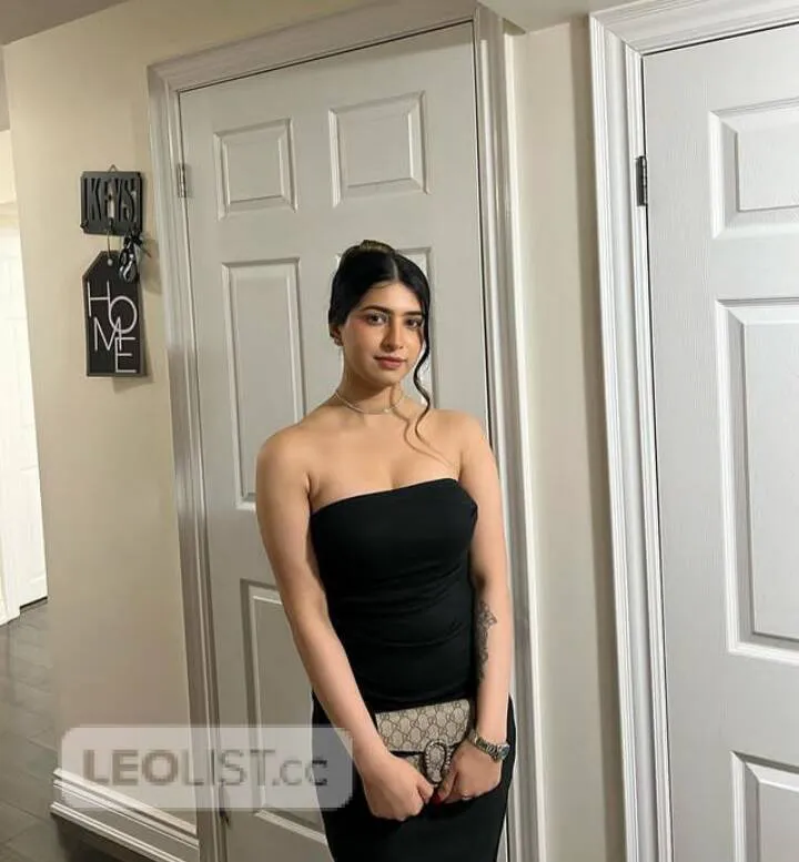 Escorts Richmond, British Columbia Brand New Sexy & Busty Asian girl **MEHAK**