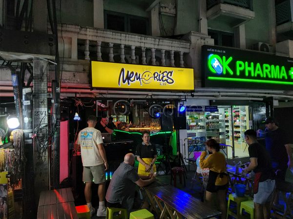 Freelance Bar Bangkok, Thailand Memories Bar