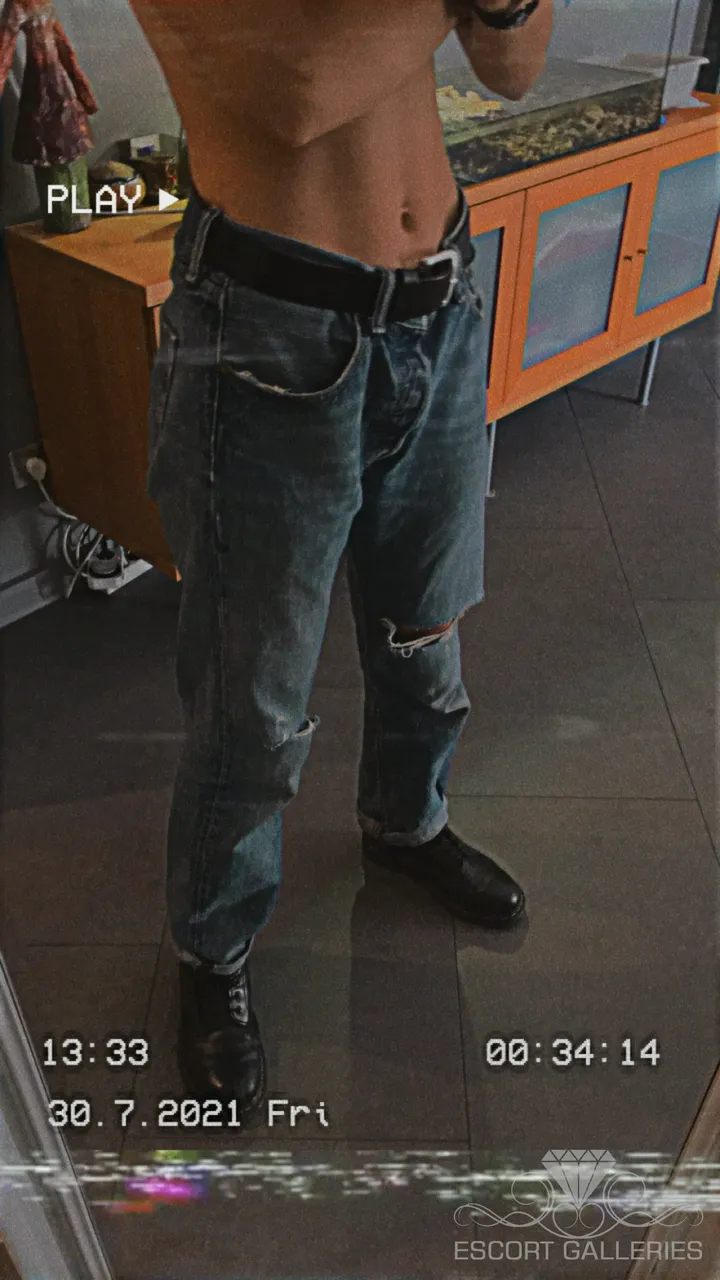 Escorts Paris, France null