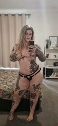 Escorts Perth, Australia Thick Aussie MILF with curves for days