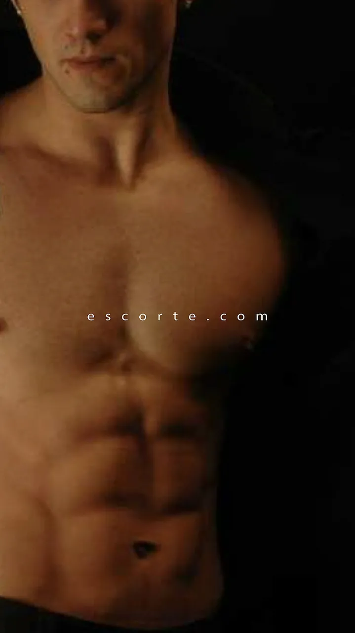 Escorts Paris, France MasseurAcupuncteur