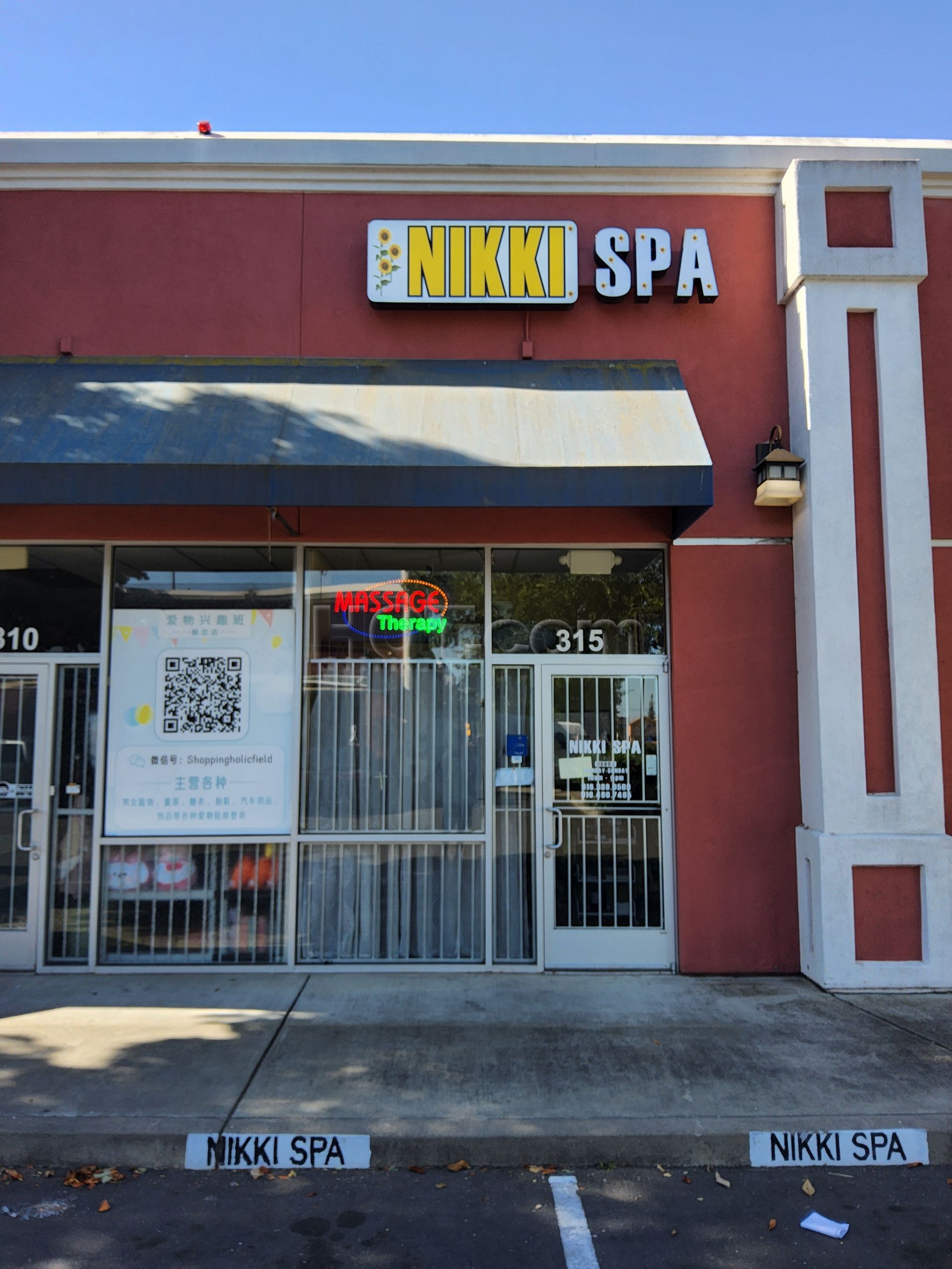 Sacramento, California Nikki Spa