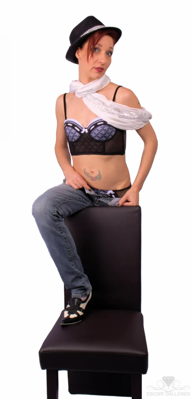 Escorts Koeln, Germany Mila Hoeff