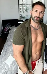 Escorts Montreal, Quebec Sam_Bryan