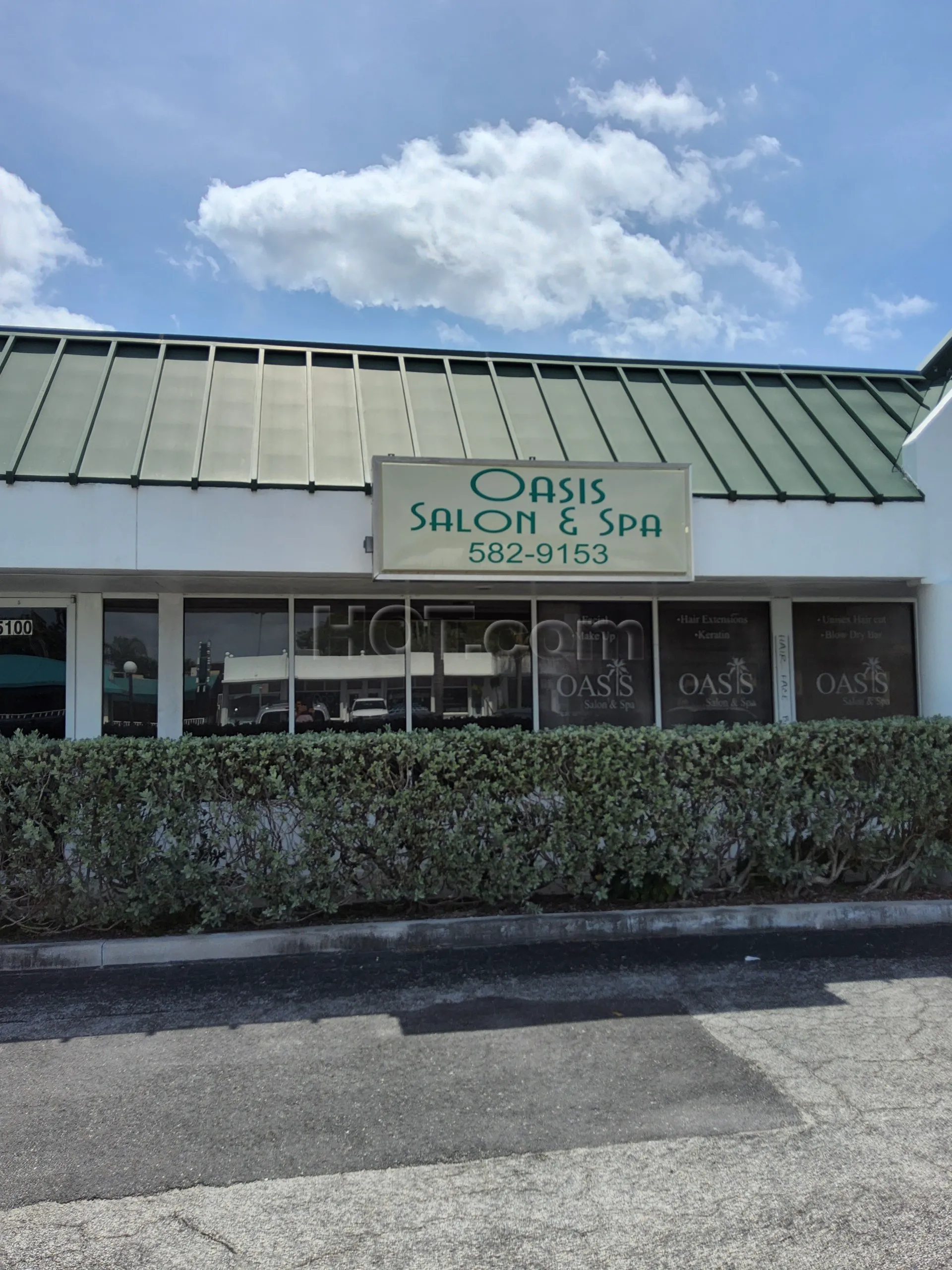 West Palm Beach, Florida Oasis Salon & Spa