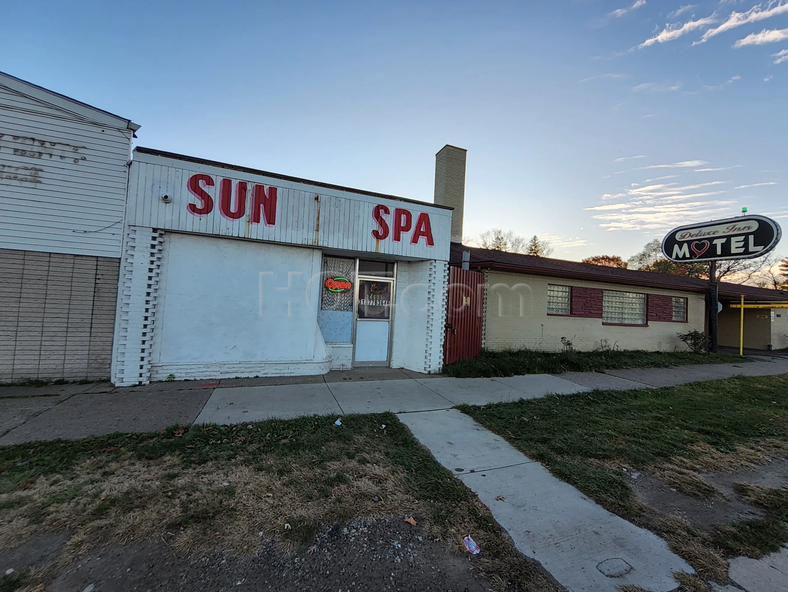 Detroit, Michigan Sun Spa