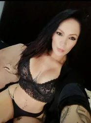 Escorts Fresno, California Caroline | Hi, I'm a mature woman, delicate, passionate, very tasty, available