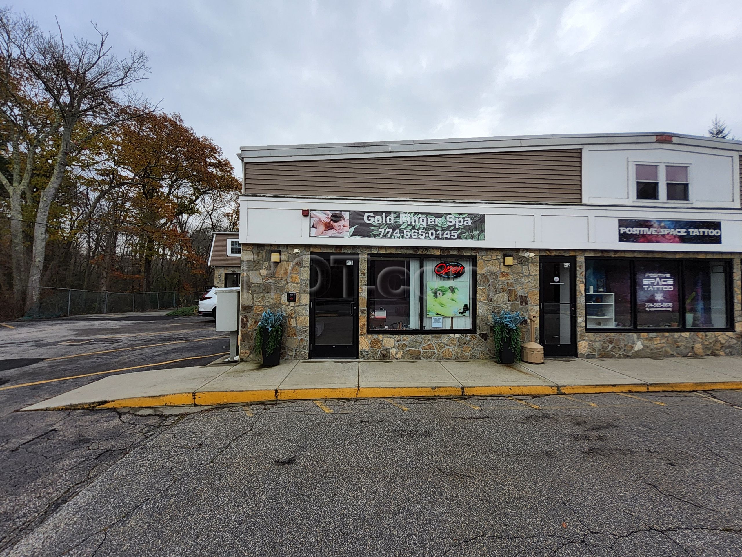 Rehoboth, Massachusetts Gold Finger Spa