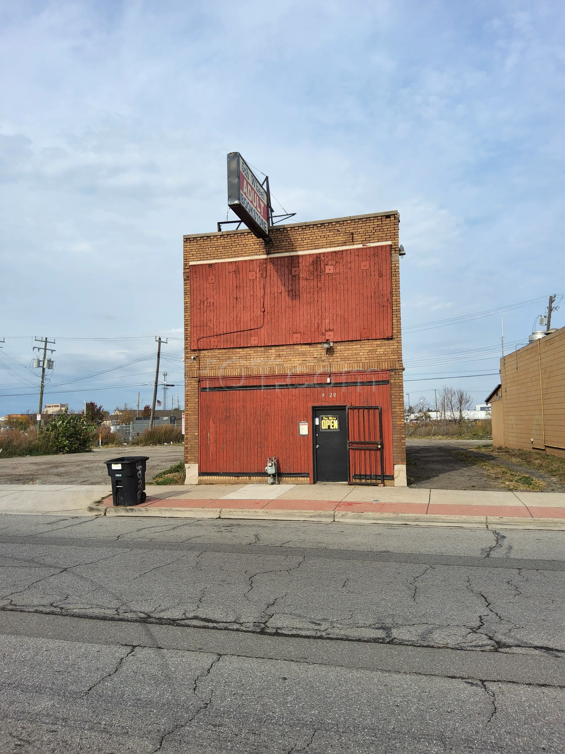 Detroit, Michigan Fifth Wheel Adult Bookstore