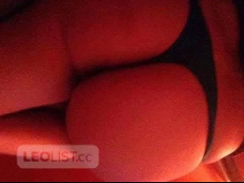 Escorts Vancouver, Washington Hey baby. Lemme show you how a REAL bad bitch do iT