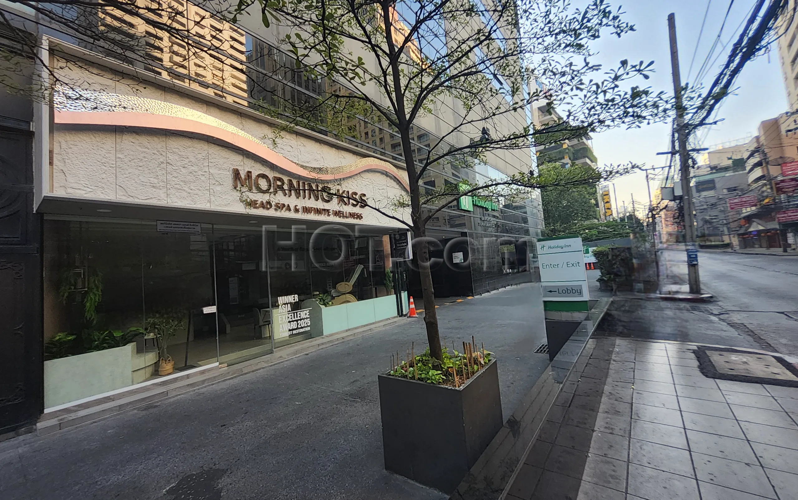 Bangkok, Thailand Morning Kiss