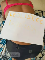 Escorts North York, Ontario Put your fucking dick in my mouth , horny girl