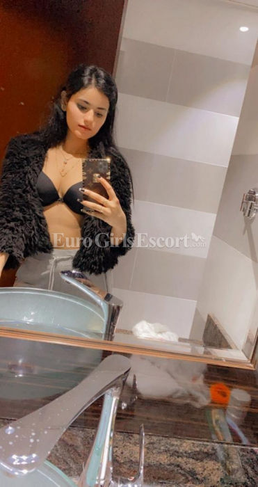 Escorts Doha, Qatar Samona