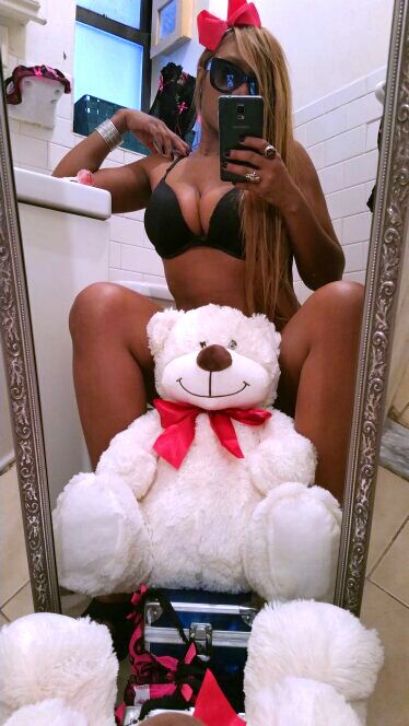 Escorts Alameda, California Nikkiwants2