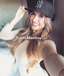 Escorts Charlotte, North Carolina Julia
