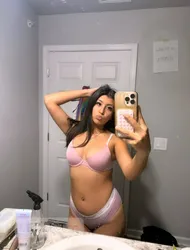 Escorts Kitchener, Ontario Carmen