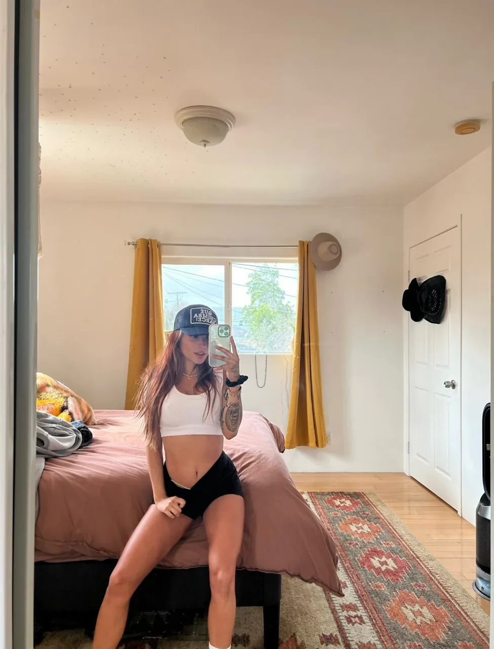 Escorts Phoenix, Arizona Sweet pussy 🥰 hot , Clean & soft Pussy. I’m available for both Incall and outcall