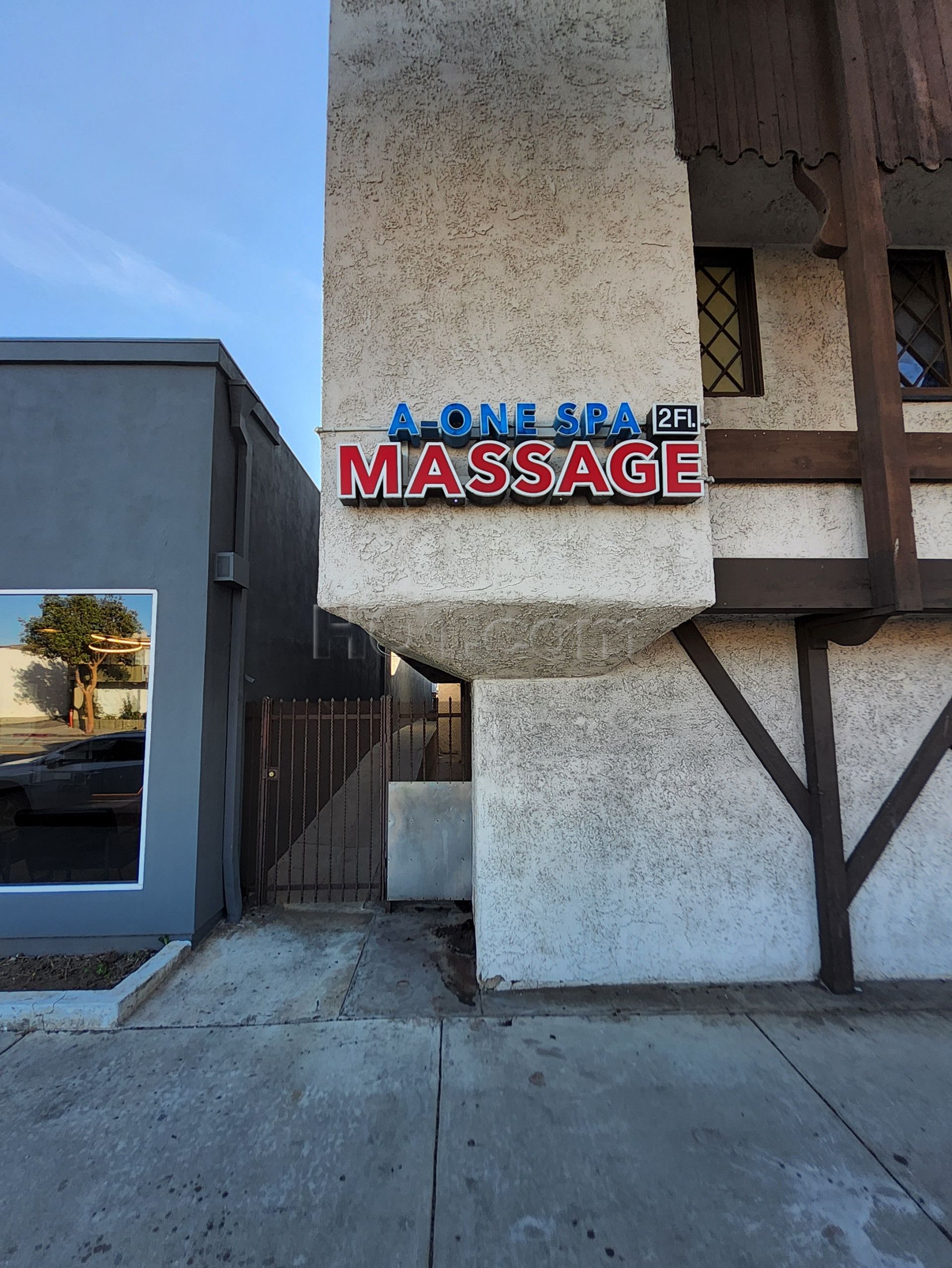 Santa Monica, California A-One Spa