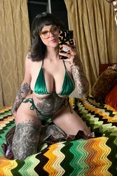 Escorts Albany, New York I’m available for 😋😋 hook up ****🍑🍑 oral massage tit job and squirting 💦💦with no limit **** 👅