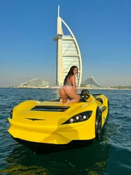 Escorts Dubai, United Arab Emirates julia