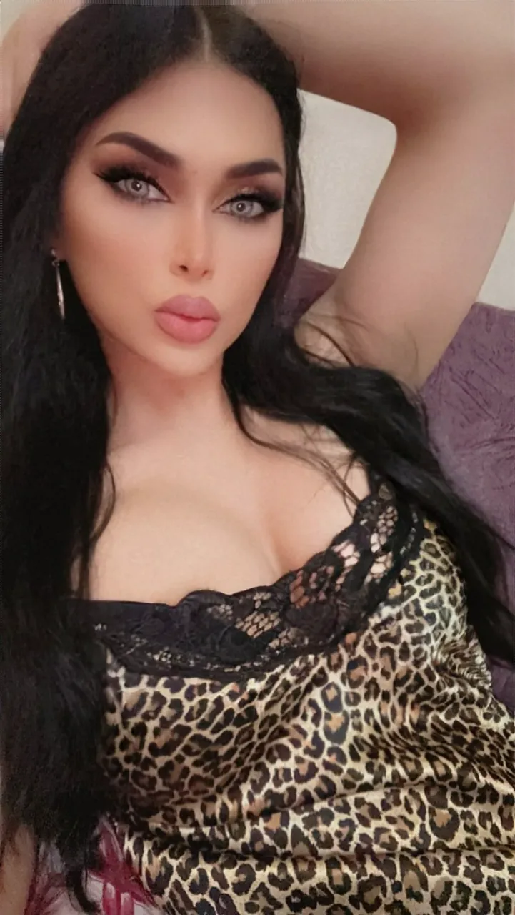 Escorts Istanbul, Turkey arabic haneen' حنين شيميل اسطنبول عربيه