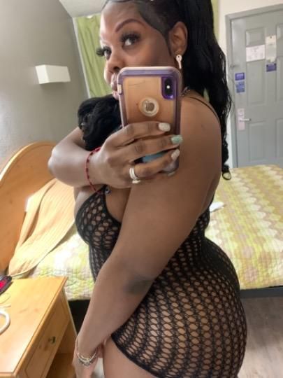 Escorts Jacksonville, Florida Visting Sexy Well Hung Ebony Vixen