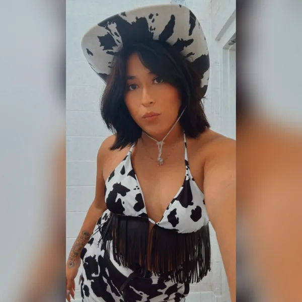 Escorts Anaheim, California Doing In/ Out Text