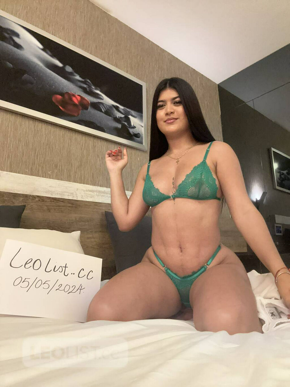 Escorts Calgary, Alberta available cash only work