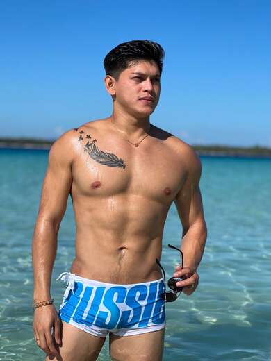 Escorts Singapore Your newest hunk here in SG is just landed