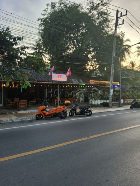 Beer Bar / Go-Go Bar Ko Samui, Thailand 99 Bar