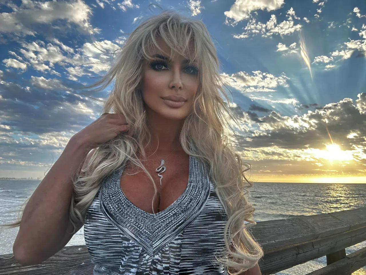 Body Rubs Chicago, Illinois Julie  Escort model