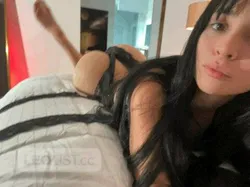 Escorts Longueuil, Quebec Lisa sexy cochonne disponible pour du vraie plaisir