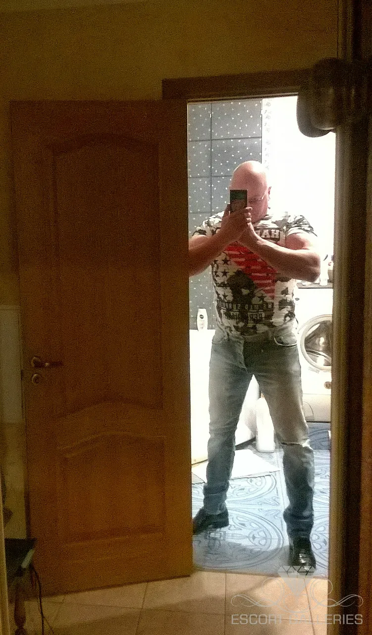 Escorts Hamburg, Germany Loids