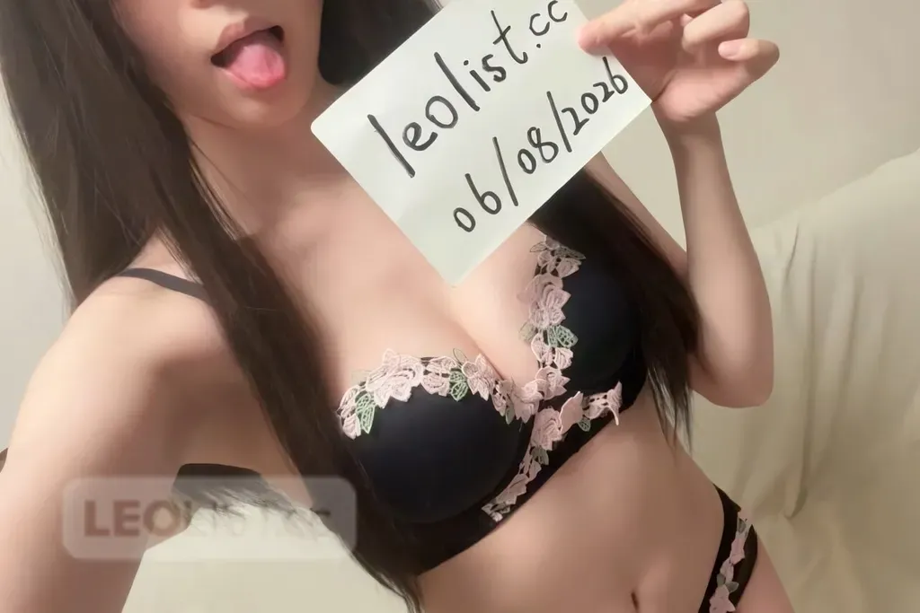 Escorts Newmarket, Ontario Gina