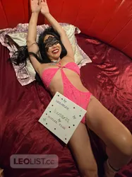 Escorts Edmonton, Alberta Maylee Tang