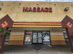 Santa Ana, California First Class Massage