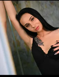 Escorts Dusseldorf, Germany Saya