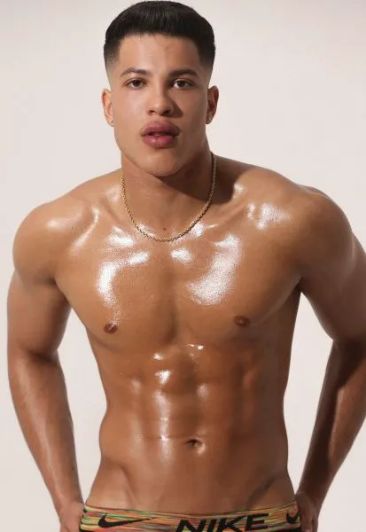 Escorts Koeln, Germany DYLANHOTLATINO