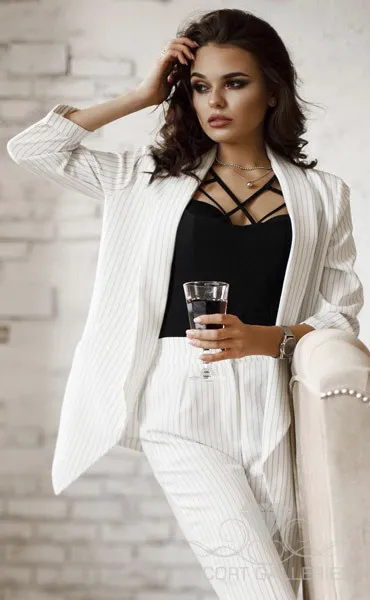 Escorts Moscow, Russia Ariel