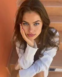 Escorts Paris, France BRIGGS