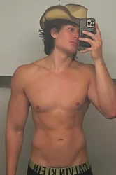 Escorts London, England cutehotboy69