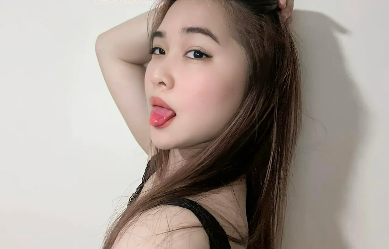 Escorts Hong Kong, Hong Kong Asian Doll