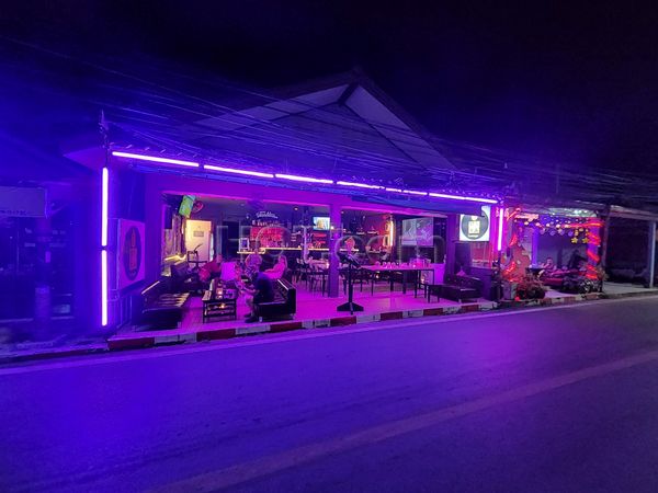 Beer Bar / Go-Go Bar Ko Samui, Thailand Maya Lounge