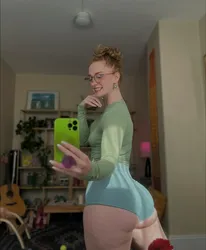 Escorts Cambridge, Ontario April